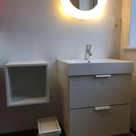 Spacious House With 6 Bedrooms In * De Panne