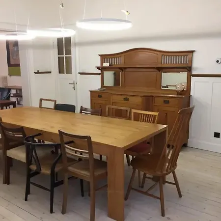 Vakantiehuis Spacious House With 6 Bedrooms In De Panne